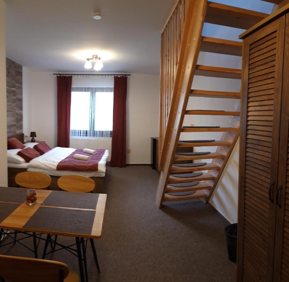 Rodinny Pension U Soudku Rudnik ภายนอก รูปภาพ